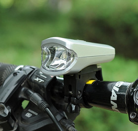 60 루멘 주행용 자전거 LED 라이트 1 pc, ABS 에어로 자전거 후면 광
