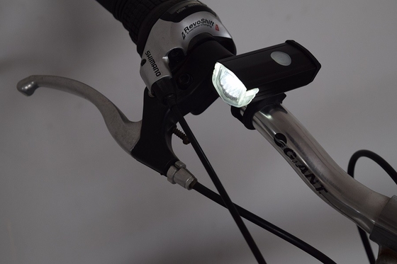 블라인키 밝은 자전거 전면 전조등 0.87-1.26 인치 경고 기능